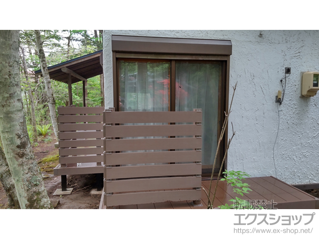 長野県北佐久郡軽井沢町ののウッドデッキ マージウッドデッキ+マージウッドデッキ用 ルーバーデッキフェンス 施工例