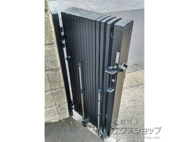 千葉県松戸市のValue Selectのカーゲート トリップゲートII 2型 スタンダード ノンレール 片開き 35S 施工例