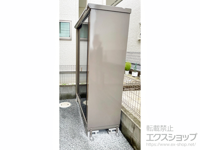 千葉県松戸市のの物置・屋外倉庫 ナイソーシスター　1520×580×1903（KMW-156E-P） KMW-156E-P-CB 施工例
