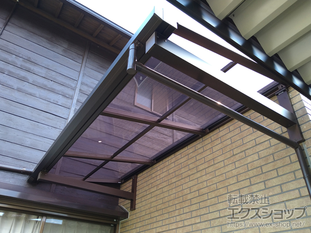 和歌山県西牟婁郡白浜町ののバルコニー・ベランダ屋根 ソラリア F型 ルーフタイプ 単体積雪〜20cm対応 施工例