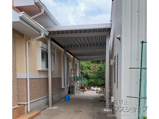 鹿児島県出水市ののカーポート レオンポートneo 縦連棟 積雪〜50cm対応 施工例