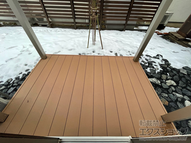 新潟県燕市ののウッドデッキ リウッドデッキ 200 施工例
