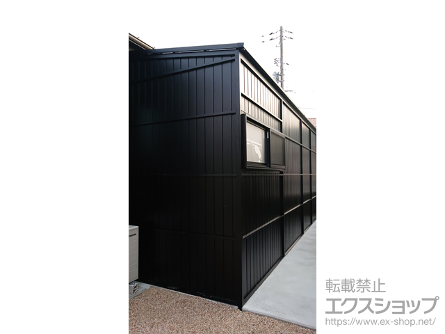 山口県防府市ののストックヤード オイトック アルミパネル囲い 片ドアタイプ 連棟 積雪50cm＋竿掛けセット＋すき間かくし材セット＋引き違い窓 施工例