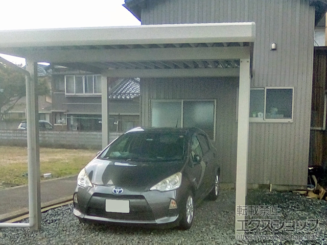 新潟県三条市ののカーポート ジーポートneo 積雪100cmAタイプ 　角柱4本柱 施工例