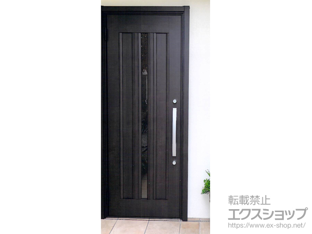 東京都大田区のLIXIL リクシル（トステム）の玄関ドア リシェント玄関ドア3 アルミ仕様 片開き仕様(ランマ無)L C12N型 ※手動仕様 施工例