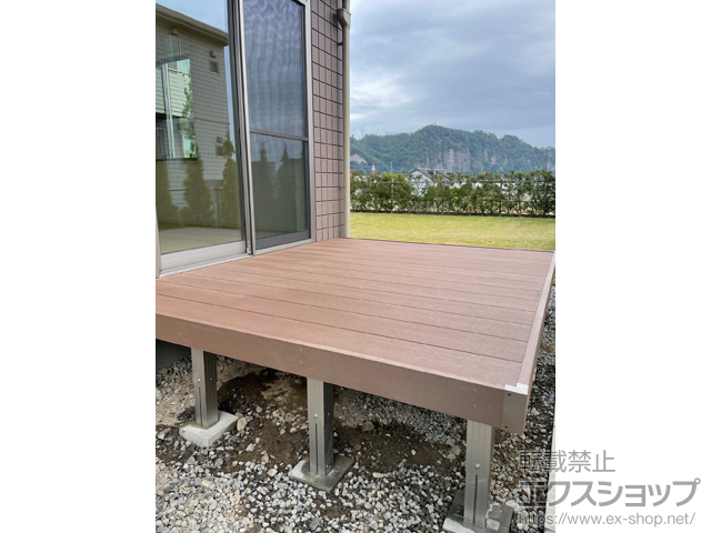 山梨県北杜市ののウッドデッキ リウッドデッキ 200 施工例