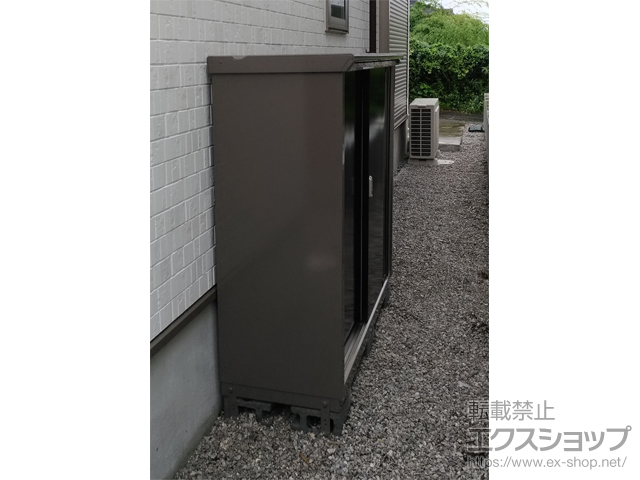東京都町田市のの物置・屋外倉庫 ナイソーシスター　1320×480×1303（KMW-135C） KMW-135C-CB 施工例