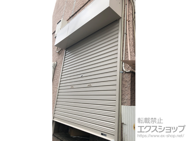 埼玉県川口市ののガレージシャッター プラテアII スチールタイプ 手動式 ※露出納まり（外部付） 施工例