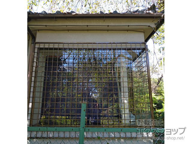 群馬県高崎市のLIXIL リクシル（トステム）の面格子・窓格子 【特注】アルミ面格子 井桁格子 施工例