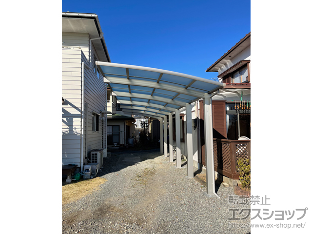 山梨県南都留郡富士河口湖町ののカーポート レイナポートグラン50 縦連棟 積雪〜50cm対応*柱6本仕様 施工例