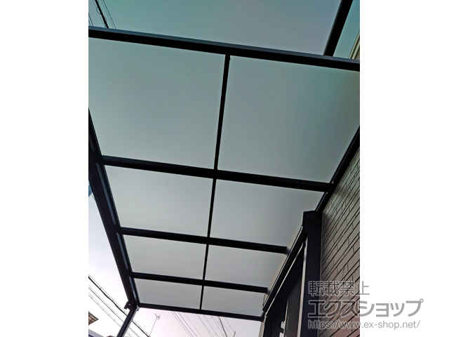 大阪府茨木市ののテラス屋根 ソラリア F型 テラスタイプ 単体 積雪〜20cm対応 施工例