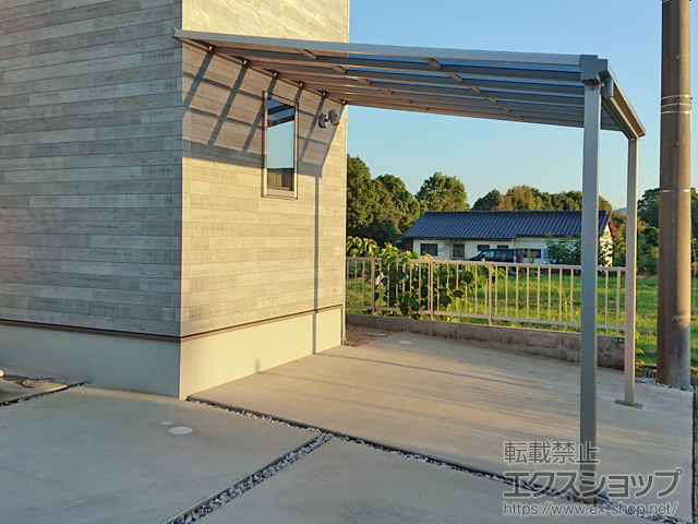 山口県防府市ののテラス屋根 ソラリア F型 テラスタイプ 単体 積雪〜20cm対応 施工例