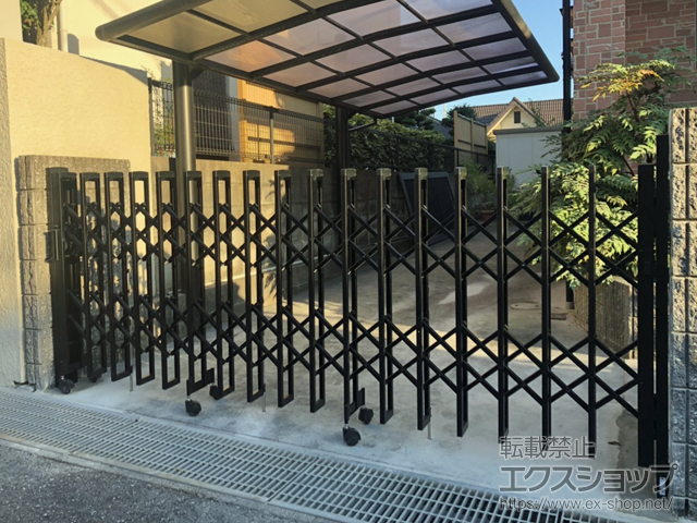 兵庫県神戸市ののカーゲート トリップゲートII S型 傾斜地対応 ノンレール 片開き　33S 施工例