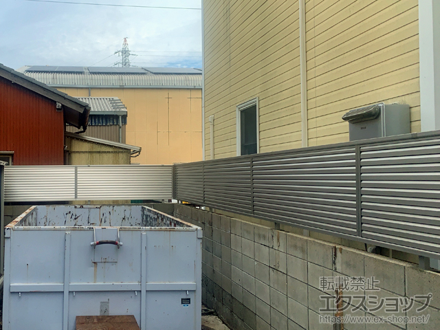 愛知県小牧市ののフェンス・柵 ミエーネフェンス 目隠しルーバータイプ　自由柱施工 施工例