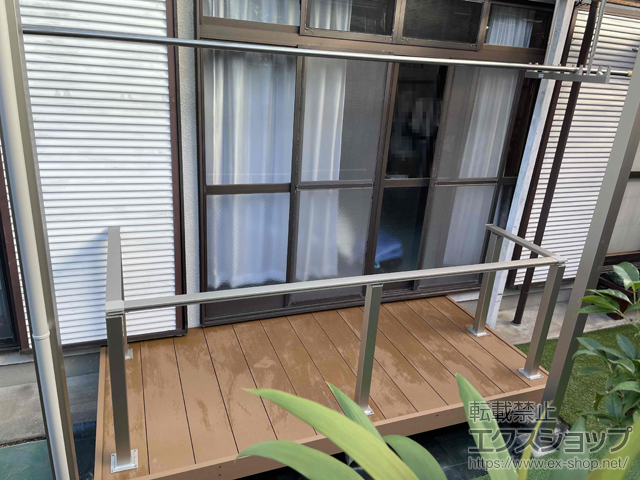 愛知県名古屋市ののウッドデッキ リウッドデッキ 200＋床下囲い 1段＋ルシアスデッキフェンスB01型＜笠木のみタイプ＞ 施工例