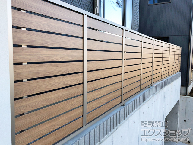 東京都稲城市ののフェンス・柵 モクハイフェンス フリーポールタイプ 施工例