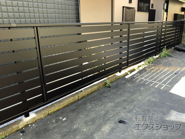 神奈川県海老名市ののフェンス・柵 シンプレオフェンスSY1F型 横スリット　自由柱施工 施工例