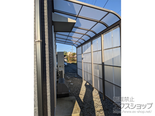 長野県佐久市ののストックヤード スピーネストックヤードR型 波板タイプ スクリーン仕様 積雪〜50cm対応 施工例