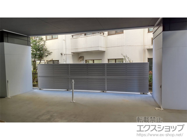 東京都足立区ののフェンス・柵 ミエーネフェンス 目隠しルーバータイプ 2段支柱 自立建て用（パネル2段） 施工例