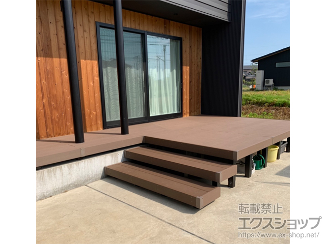 新潟県長岡市ののウッドデッキ リウッドデッキ 200 施工例