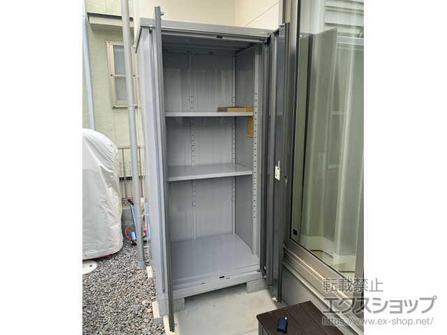 滋賀県大津市のの物置・屋外倉庫 アイビーストッカー 900×755×1903 BJX-097E-PG 施工例