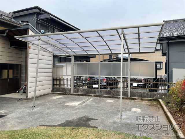 栃木県宇都宮市ののカーポート レイナポートグラン　積雪〜20cm対応＋サイドパネル＋着脱式サポート 施工例