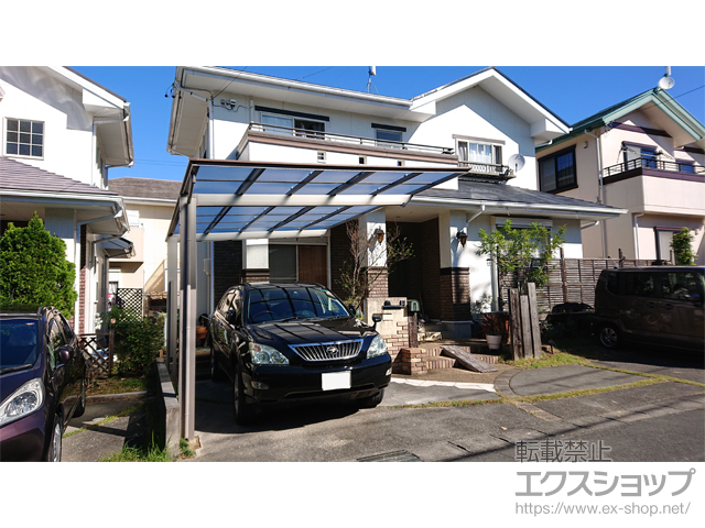 静岡県浜松市ののカーポート フーゴF (フラットスタイル) 木調色 積雪〜20cm対応 施工例