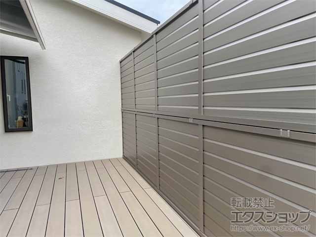 兵庫県姫路市ののフェンス・柵 フェンスAB YL2型 横ルーバー2 アルミカラー 2段支柱 施工例