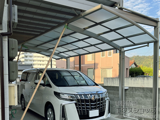 広島県東広島市ののカーポート レイナポートグラン　積雪〜20cm対応 施工例