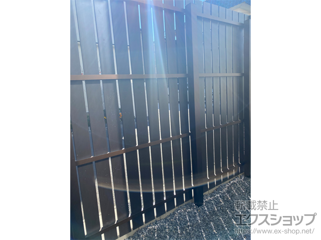 千葉県鎌ヶ谷市ののフェンス・柵 タテイタスタイル 90サイズ（隙間15mm）高尺タイプ 施工例