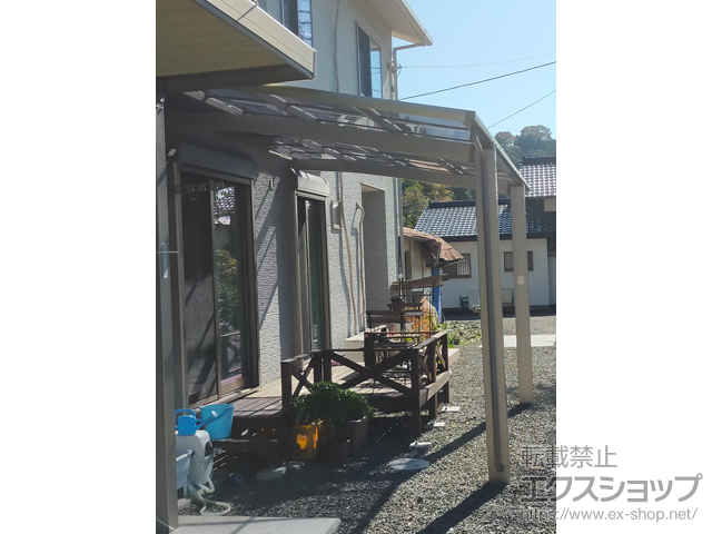 山梨県上野原市ののカーポート ネスカR (ラウンドスタイル) 積雪〜20cm対応 施工例