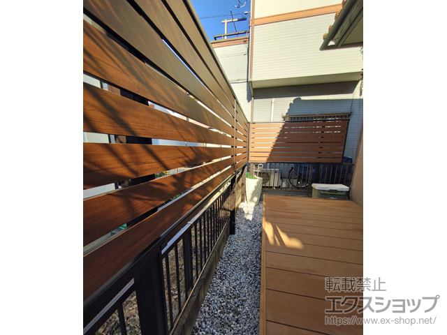 埼玉県越谷市ののフェンス・柵 モクアルフェンス 横板タイプ 2段支柱 自立建て用 施工例