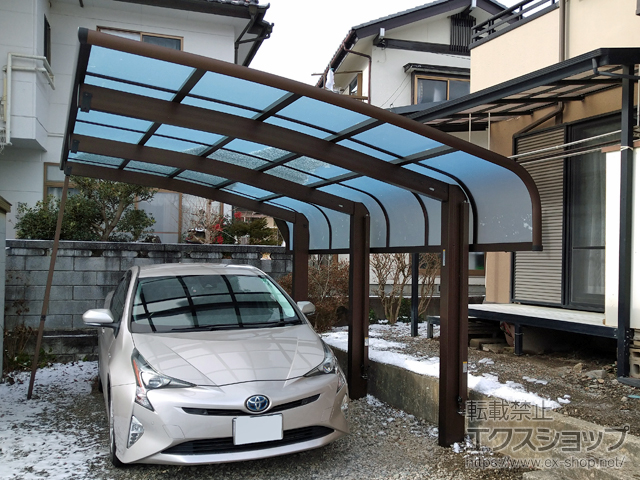 長野県上伊那郡辰野町ののカーポート レイナキャップポートグラン50　積雪〜50cm対応 施工例