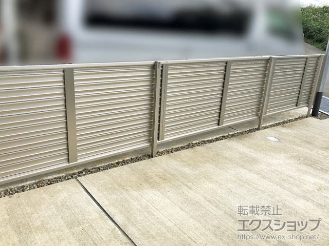 石川県金沢市ののフェンス・柵 ミエーネフェンス 目隠しルーバータイプ 自由柱施工 施工例