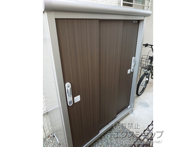 和歌山県和歌山市のの物置・屋外倉庫 エスモ 一般型 1200×520×1501 ESE-1205E-DW 施工例