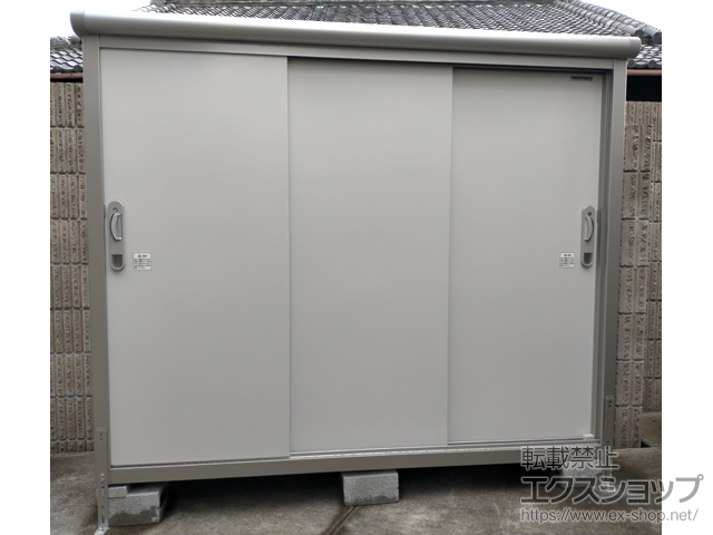 和歌山県和歌山市のの物置・屋外倉庫 エスモ 一般型 1797×650×1501 ESE-1806E-PW 施工例