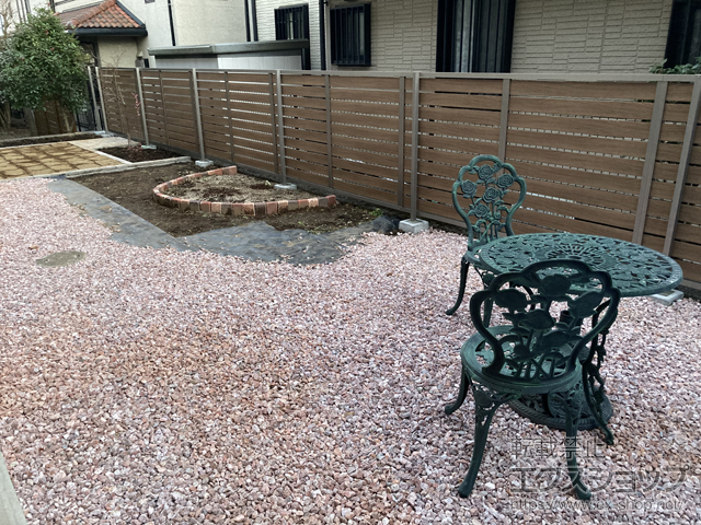 栃木県宇都宮市ののフェンス・柵 モクハイフェンス フリーポールタイプ　木調カラー 施工例