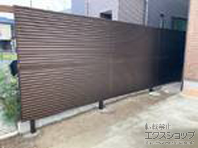埼玉県川越市ののフェンス・柵 ミエーネフェンス 目隠しルーバータイプ 2段支柱 自立建て用 施工例