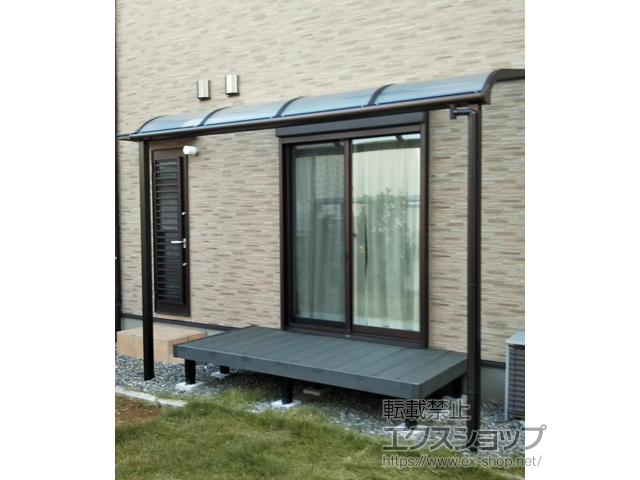 群馬県伊勢崎市ののテラス屋根 ソラリア R型 テラスタイプ 単体 積雪〜20cm対応 施工例