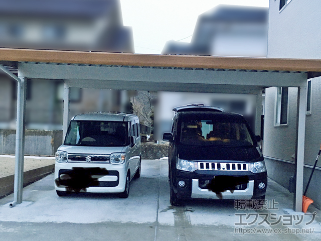 福島県石川郡石川町ののカーポート レオンポートneo 2台用 角柱4本柱 木調マテリアルカラー 積雪〜50cm対応 施工例