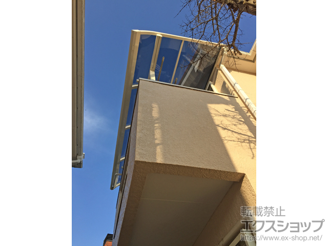 神奈川県茅ヶ崎市ののバルコニー・ベランダ屋根 ソラリア R型 屋根タイプ 単体 積雪〜20cm対応 施工例