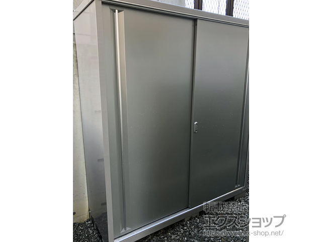 大阪府高槻市のの物置・屋外倉庫 シンプリー 一般型 1740×615×1903 MJX-176E-PS 施工例