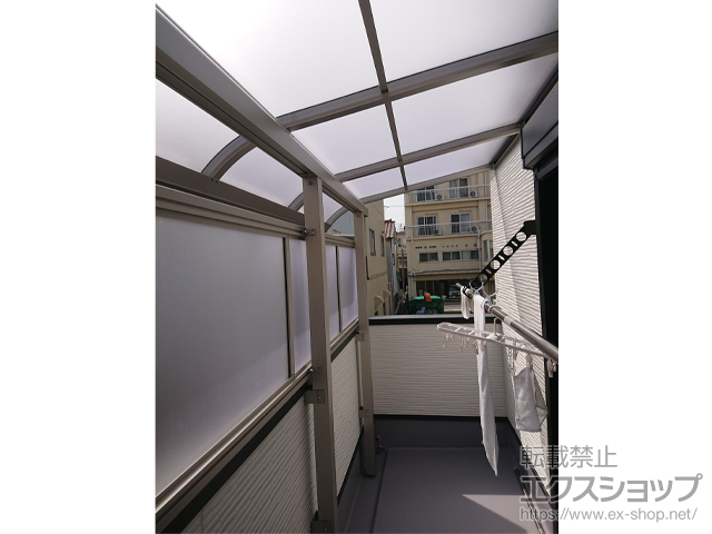 神奈川県横浜市ののカーポート ソラリア R型 屋根タイプ 単体 積雪〜20cm対応 施工例