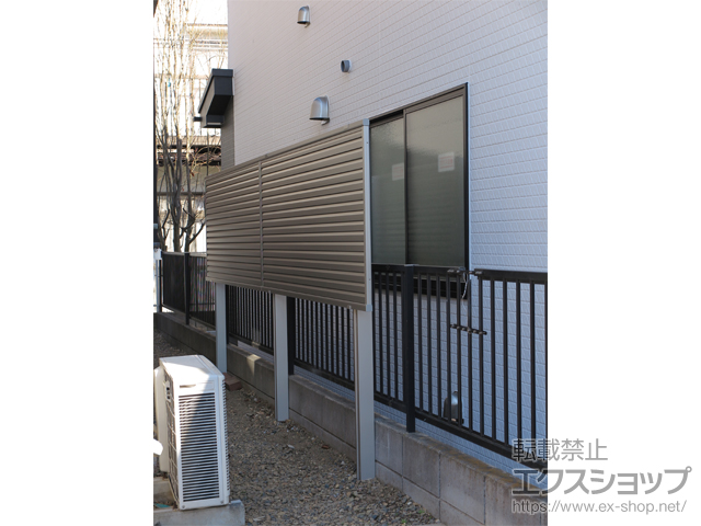 千葉県柏市ののフェンス・柵 ミエーネ目隠しルーバーフェンス 上段のみ設置 自立建て用　 施工例