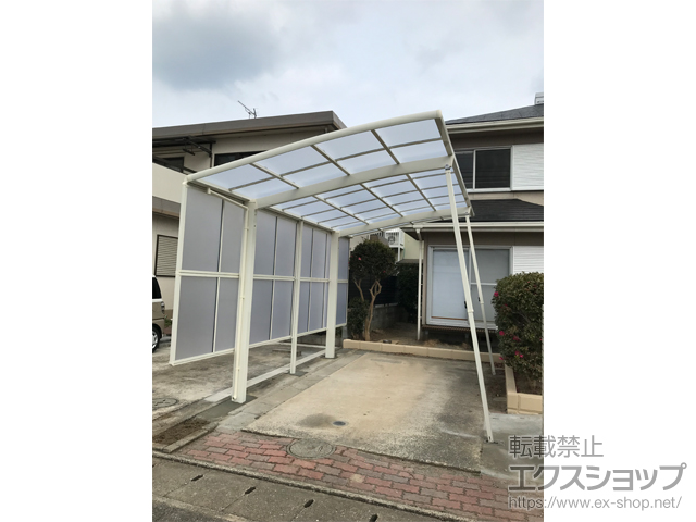 福岡県福岡市ののカーポート ネスカR (ラウンドスタイル) 積雪〜20cm対応＋ネスカR用サイドパネル 施工例