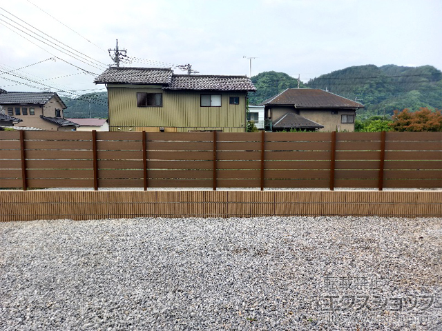 埼玉県秩父郡小鹿野町ののフェンス・柵 プラド/one(ワン)フェンス ジョイントあり仕様 6段 隙間10mm　H1000 施工例