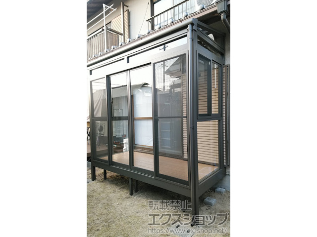 兵庫県三田市ののテラス囲い・サンルーム サニージュ F型 床納まり ランマ付 積雪〜20cm対応 施工例