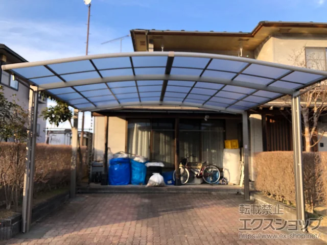 栃木県那須烏山市のLIXIL(リクシル)のカーポート ネスカR (ラウンドスタイル) ワイド 積雪～20cm対応 施工例
