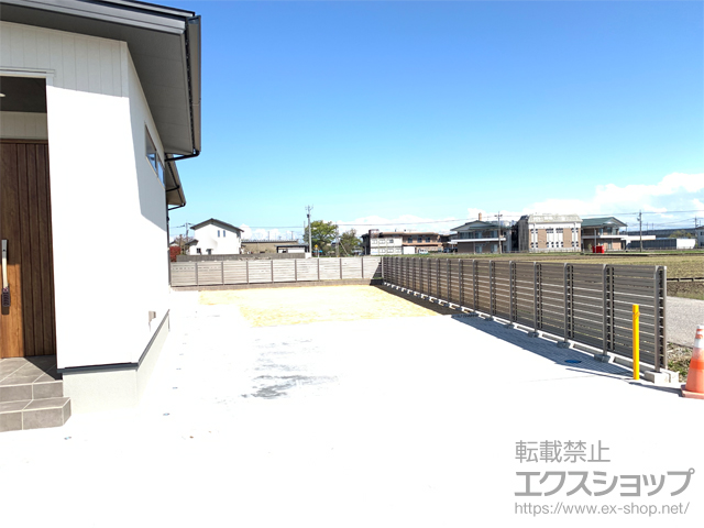 富山県高岡市ののフェンス・柵 モクハイフェンス アルミ色タイプ フリーポールタイプ 施工例