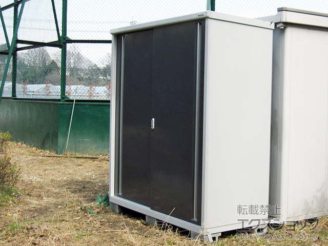 東京都立川市のの物置・屋外倉庫 シンプリー 一般型 1740×755×1903 MJX-177E-CG 施工例